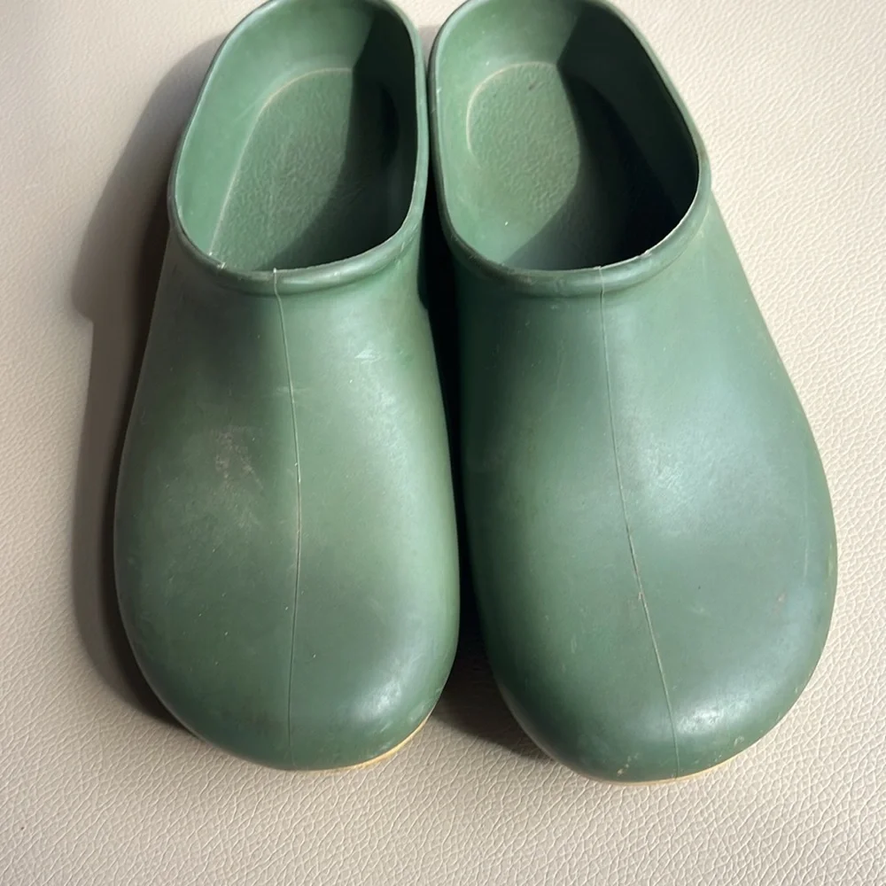 Sloggers Green Slip-On Garden Clogs made in USA - Picture 2 of 6
